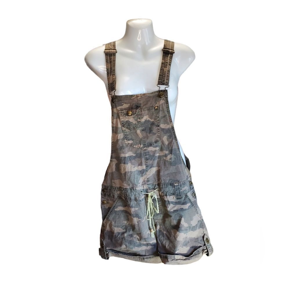 NORI camo overall shorts S/M